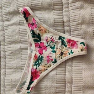 VS Pink Thong - M